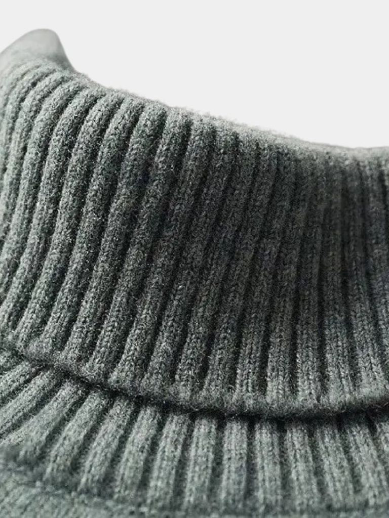 100% Merino Wool Turtleneck Sweater - Manly Man