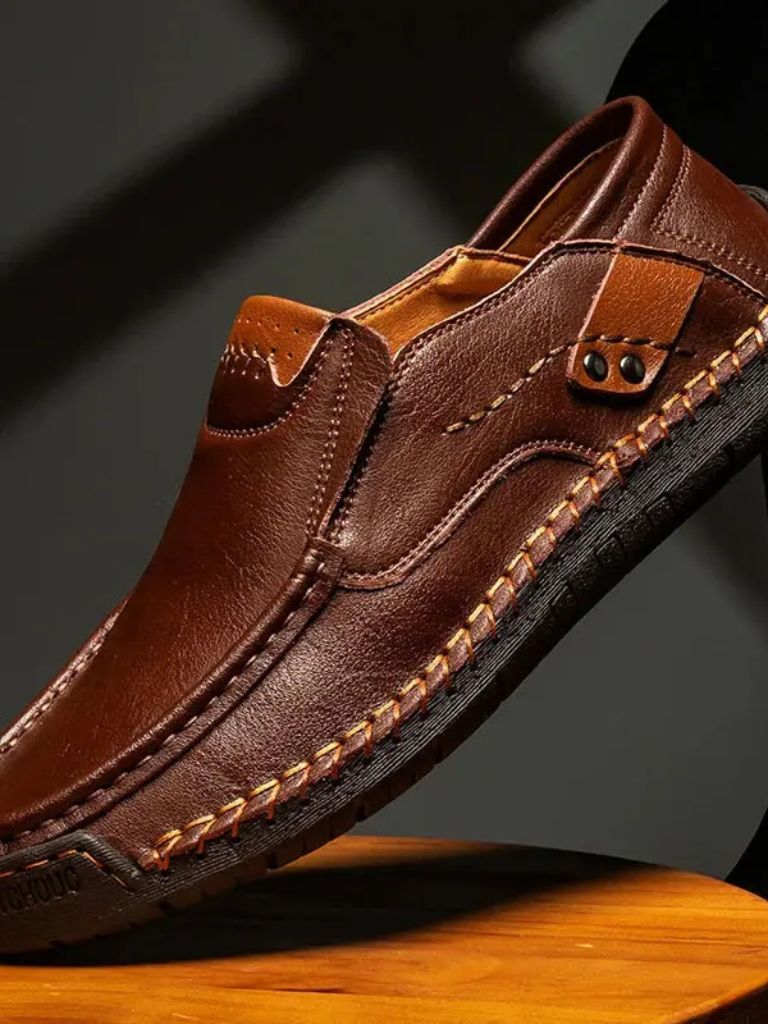 Comfortable Leather Moccasins Shoes - Manly Man
