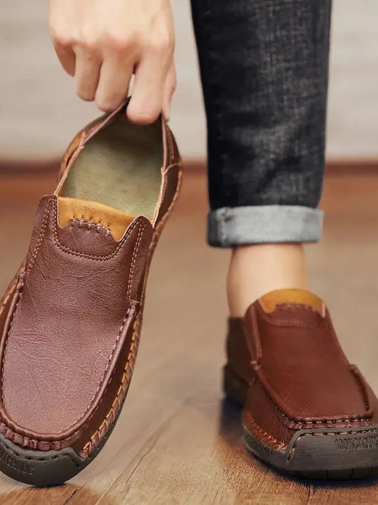Comfortable Leather Moccasins Shoes - Manly Man