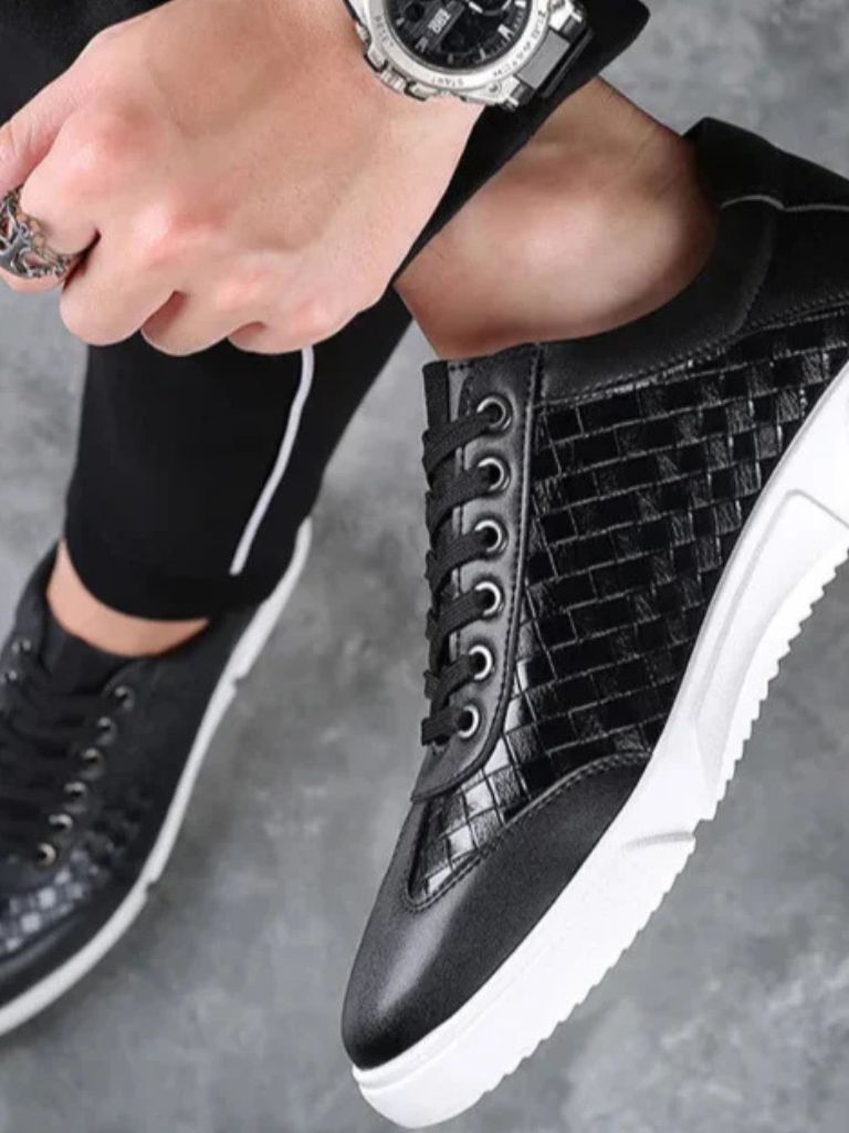 Noir Artisan Shoes - Manly Man