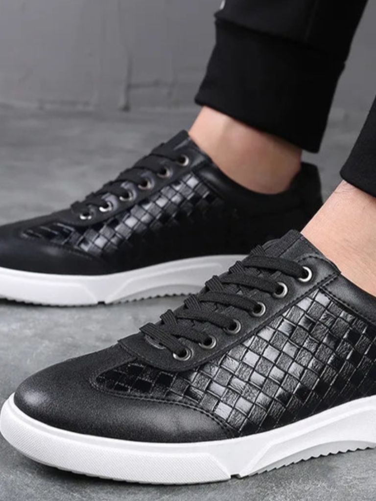 Noir Artisan Shoes - Manly Man