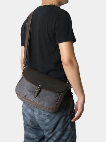 Windsor Messenger Shoulder Bag - Manly Man